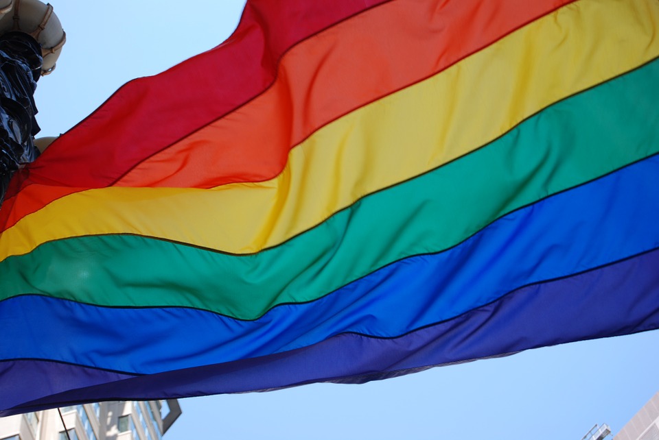economia-rosa-tecnologia-blockchain-lgbt