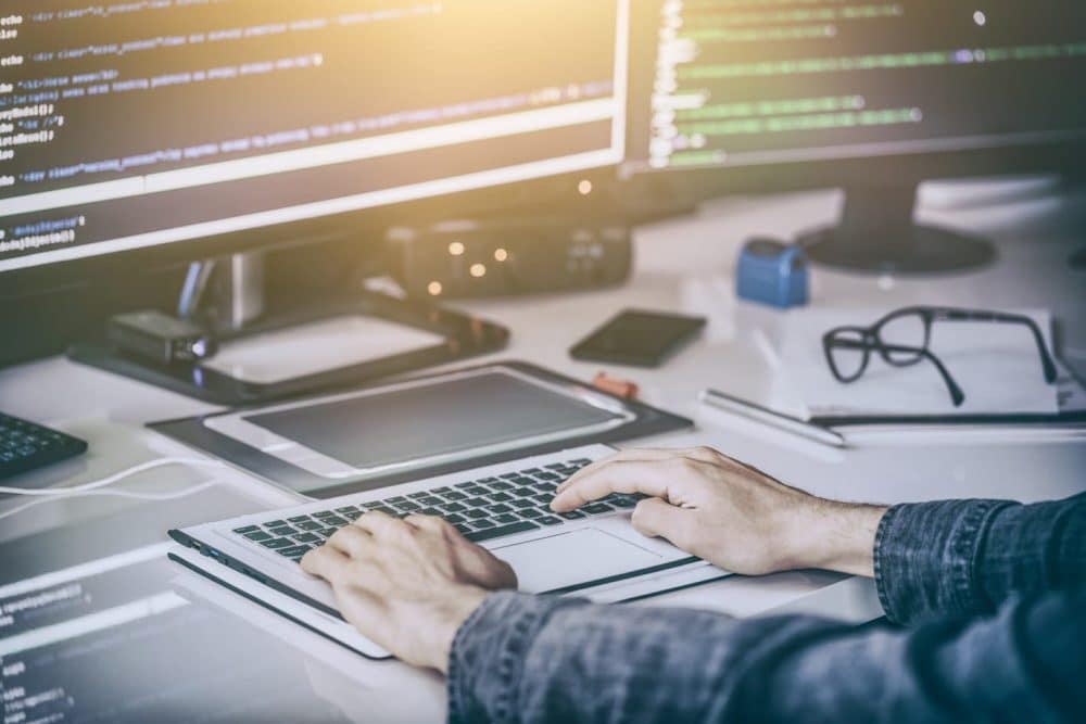 programación-tecnología-educación-blockchain