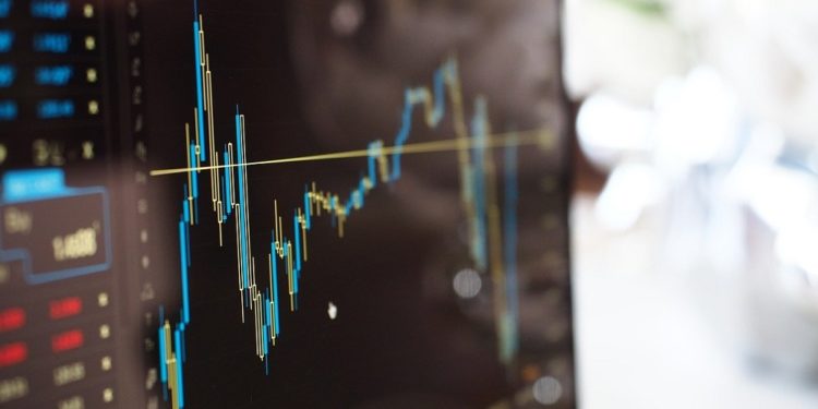 Gráfico con datos financieros. Imagen de Pexels/pixabay.com