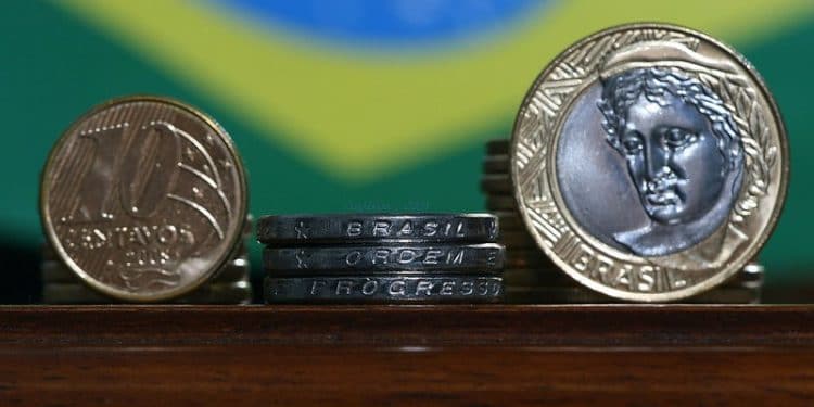 moneda-Brasil-reales-dedsarrollo-telecomunicaciones