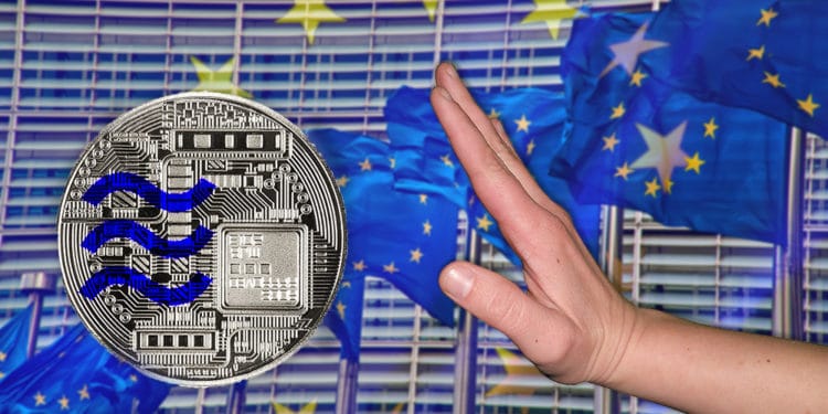 Moneda de Libra junto a mano que la detiene con banderas de Europa en el fondo. Composición por CriptoNoticias. johan10 / elements.envato.com; fzrtp / piqsels.com; RegioTV / pixabay.com; jjprp / piqsels.com; Diem Association / facebook.com