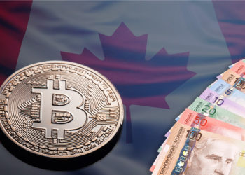 Moneda de Bitcoin junto a billetes de dólares canadienses con bandera de Canadá en el fondo. Composición por CriptoNoticias. johan10 / elements.envato.com; slon.pics / freepik.com; Alexlukin / elements.envato.com.