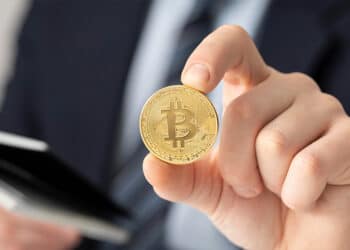 Bitcoin y ejecutivo.