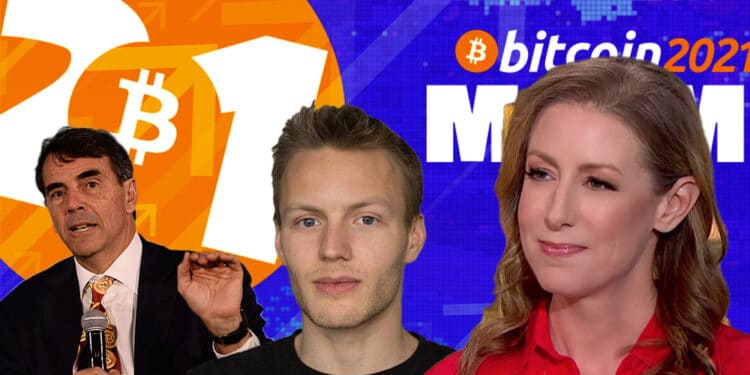 Bitcoin conference 2021 con flechas en alza y Tim Draper, Olaf Carlson-Wee, y Alyse Killeen en primer plano.