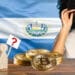 Personas cuestionando bitcoin en El Salvador.