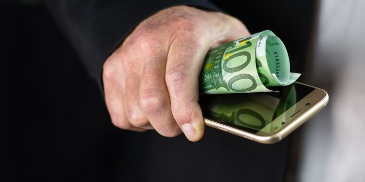 Los españoles prefieren el efectivo y otros métodos de pago tradicionales, anes que usar un euro digital. Fuente: Pixibay.com.