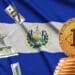 Bandera de El Salvador con bitcoin y dólares.