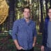 Winklevoss y bitcoin en el bosque con logo de Gemini.