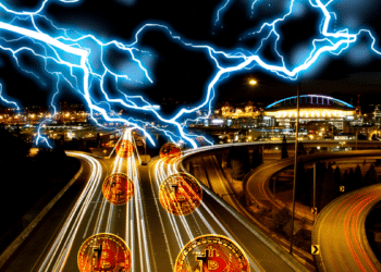 Autopista con BTC y relámpagos.