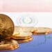 Paraguay está dando sus primeros pasos para lograr una mayor adopción de criptomonedas. Composición por CriptoNoticias. yellowj/ stock.adobe.com
