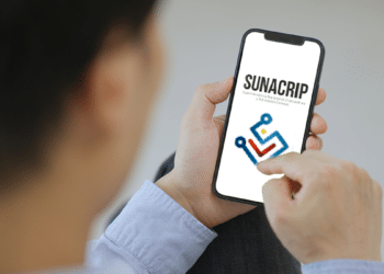 Sunacrip en teléfono de persona.