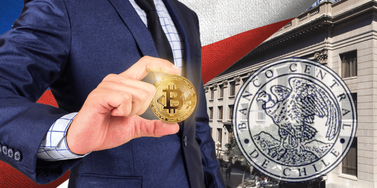 El Banco Central de Chile planea vender dólares para frenar la subida de la moneda en el país. Composición por CriptoNoticias. Fuente: wikipedia.org / Oleksii ; Sataporn / stock.adobe.com.