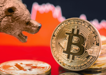 Bitcoin hace fuerte caída de precio tras gran ventas de traders. Fuente: 24K-Production / adobe.stock.com.