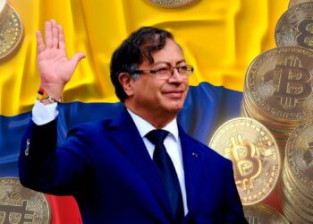 Petro con fondo de bandera de Colombia y BTC