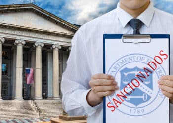 Tras varias advertencias, EE.UU. ha decidido sancionar a Tornado Cash por lavado de dinero, aunque su cofundador lo pone en duda. Composición por CriptoNoticias. Bill Perry/ stock.adobe.com; vectorlogoseek.com; natali_mis/ stock.adobe.com