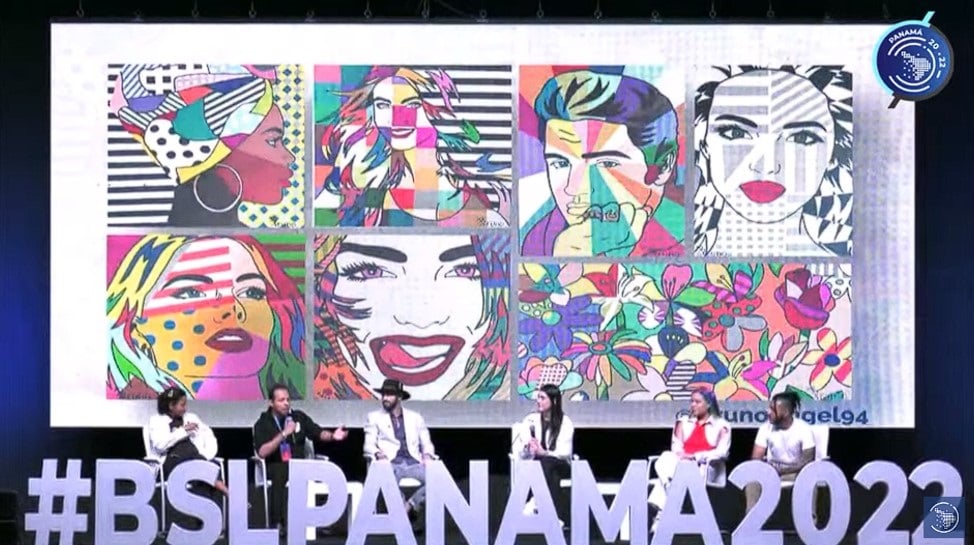piezas de arte NFT de la galería con la que cuenta el Blockchain Summit LatAm.