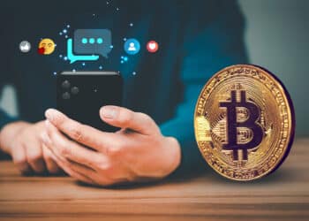 Bitcoin fue una de los activos digitales sobre el que hay más interés en redes sociales. Composición por CriptoNoticias. Fuente: fox17 / stock.adobe.com ; ParinPIX / stock.adobe.com.