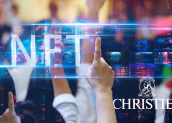 Subasta junto a nft y logo de christie’s.