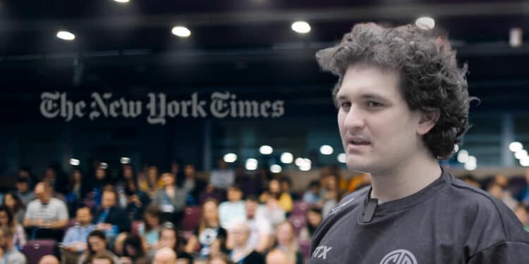 SBF con multitud en conferencia y logo de New York Times