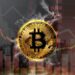 moneda de bitcoin entre humo y gráficos de mercado
