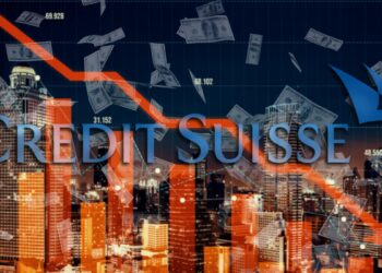 gráfico bajista en rojo sobre ciudad con logo de Credit Suisse