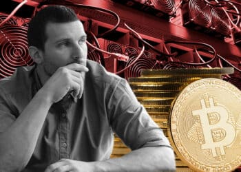 Mineros de BTC en rojo con hombre pensativo y pila de bitcoin