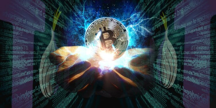 mano sosteniendo bitcoin con relámpagos entre paredes de código con logo de Tor superpuesto