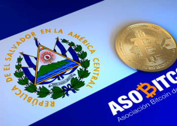 Bandera de El Salvador junto a bitcoin y logo de asobitcoin