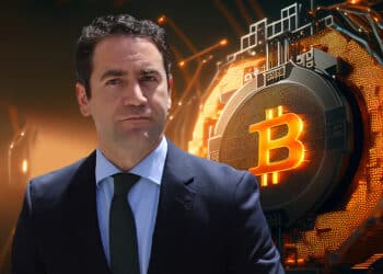 Teodoro García Egea junto a bitcoin.