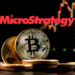 Bitcoin y logo de MicroStrategy.