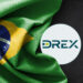 Drex y bandera de Brasil.