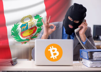 Bandera de Perú, estafador y bitcoin.