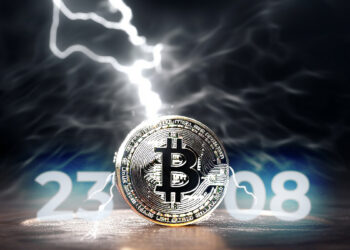 moneda de bitcoin en red de relampagos con numeros 23.08