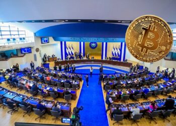 El Salvador-bitcoin-nacionalidad-reforma-ley