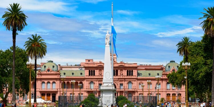 La Casa Rosada (foto) es el palacio de Gobierno de la República Argentina - Fuente: stock.adobe.com
