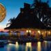 La fiesta se realizará en las instalaciones del hotel Royal Decameron Salinitas. Fuente: Bitcoin Halving Party / Composición CriptoNoticias.