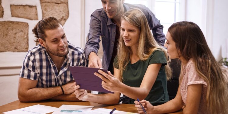 Los millenials serán la generación más rica en 10 años, según un estudio. Fuente: stock.adobe.com