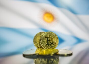 Varios componentes de la reforma fiscal impactarán sobre los usuarios de criptomonedas en Argentina - Fuente: stock.adobe.com