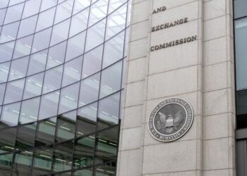 La SEC esperó hasta el último momento para aprobar finalmente los ETF de Ethereum. Fuente: stock.adobe.