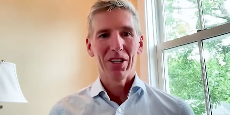 Matt Hougan es directivo de la compañía de inversiones, Bitwise. Fuente: Jamie Tree - YouTube (captura de pantalla realizada por CriptoNoticias).