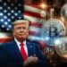Donald Trump en traje azul, corbata roja con la bandera de Estados unidos detrás y un par de monedas de bitcoin al lado.