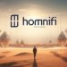Silueta de un hombre caminando sobre una tierra desértica y el logo de Homnifi arriba, en el cielo.