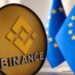 Binance aclara que los pares compatibles con MiCA, como USDC y EURI, permanecerán disponibles sin cambios. Fuente: Grok.