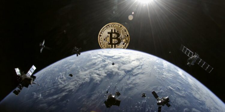 Una moneda de Bitcoin en el espacio, por encima del planea Tierra, rodeado de satélites.