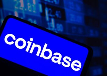 El logo de Coinbase en un teléfono móvil.