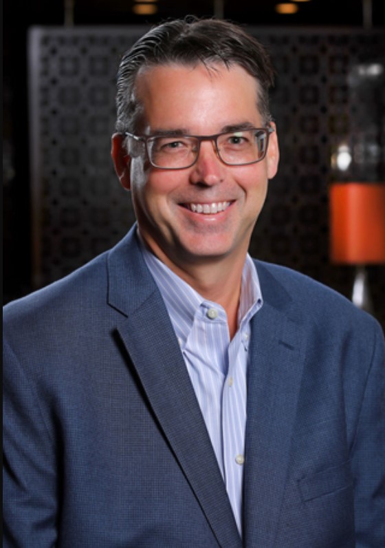 Fotografía de Matthew Cagwin, CFO de Western Union.