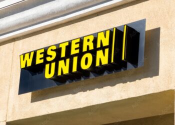 Fotografía de fachada de sucursal de Western Union.